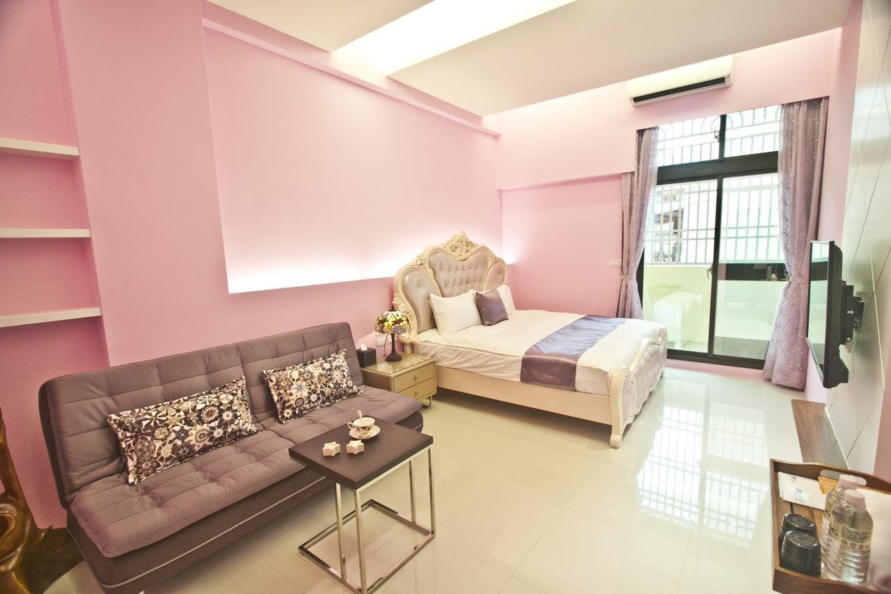 Mrs. Zhuang Homestay Città di Hualien Esterno foto