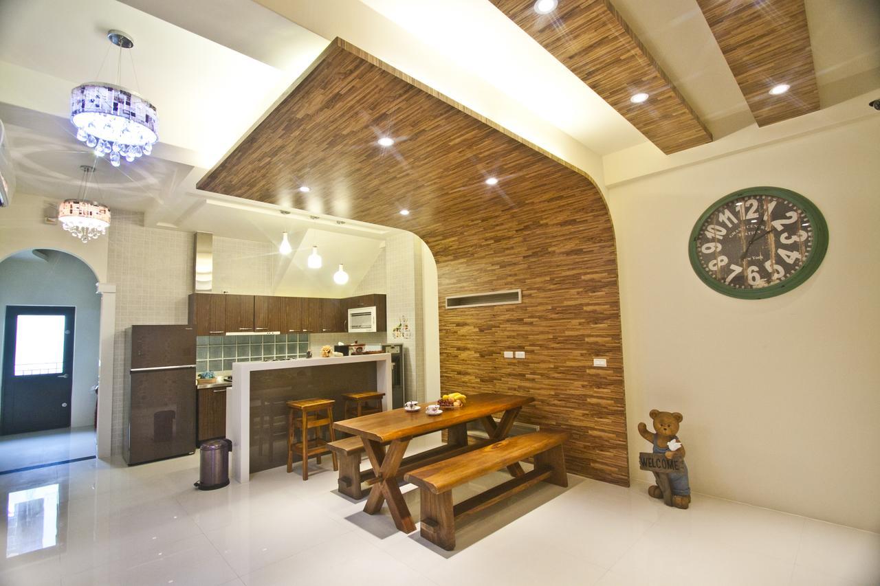 Mrs. Zhuang Homestay Città di Hualien Esterno foto