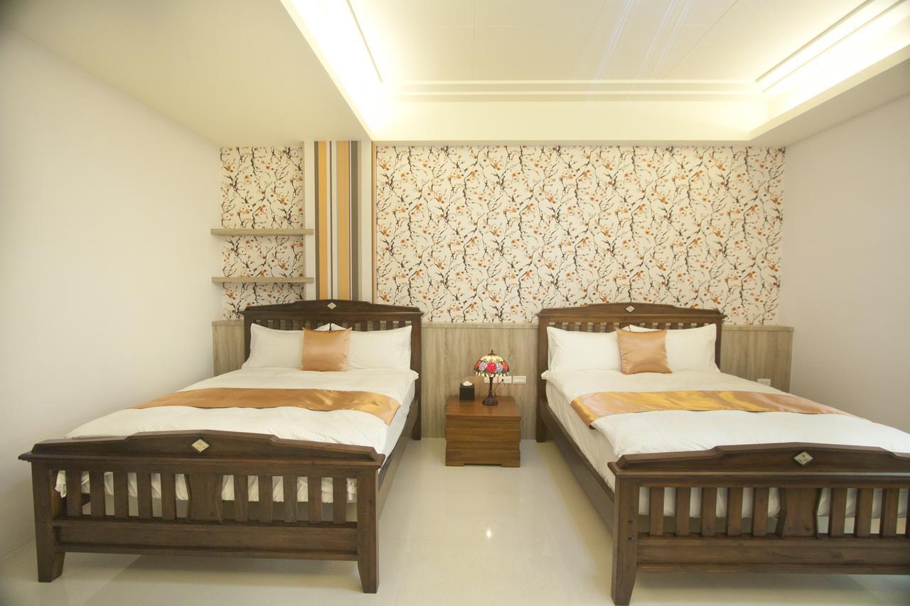 Mrs. Zhuang Homestay Città di Hualien Esterno foto