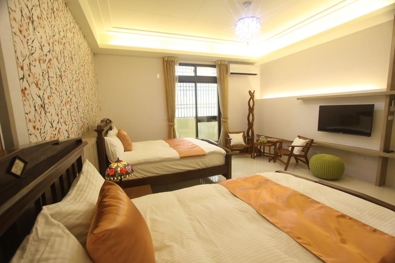 Mrs. Zhuang Homestay Città di Hualien Esterno foto