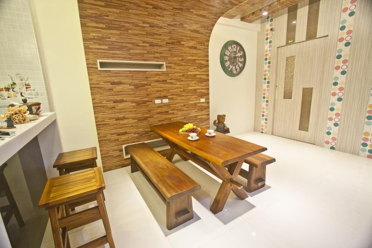Mrs. Zhuang Homestay Città di Hualien Esterno foto